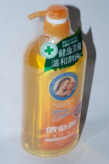 新依必朗沐浴露保濕洋甘菊1000ML