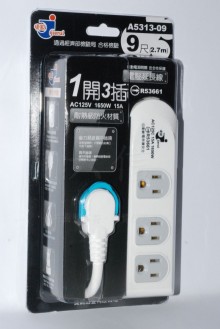 Y10/1開3插 9尺電腦延長線