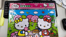 Hello Kitty甜蜜賞花日(80片拼圖)